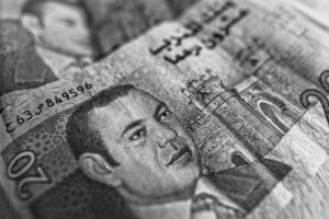 20代未経験からエンジニアへの転職成功の秘訣は？
