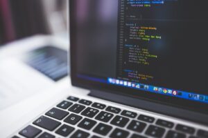 アプリ開発に役立つ作品制作コースとは？